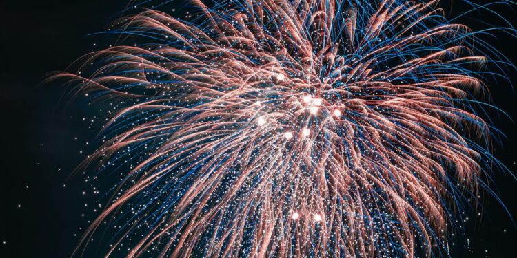Brasilianisches Rhythmusfeuerwerk Mit Samba ins Neue Jahr in Rio