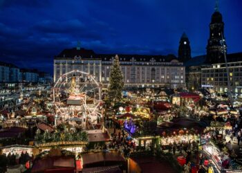 Historischer Glanz und Festfreude Ein Besuch auf dem Dresdener Striezelmarkt